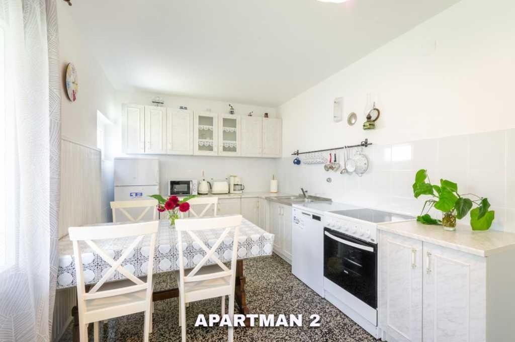 Apartment With Wifi - 17497 *